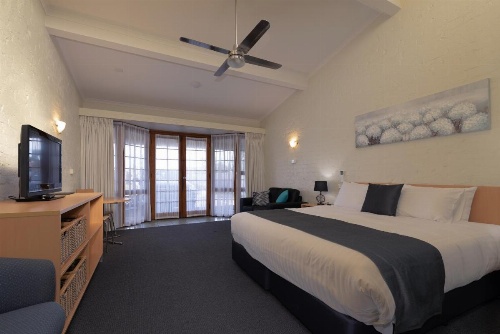 Barclay Motor Inn image 20